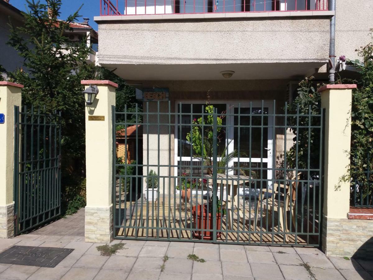 Vila Riviera 切尔诺莫雷茨 外观 照片
